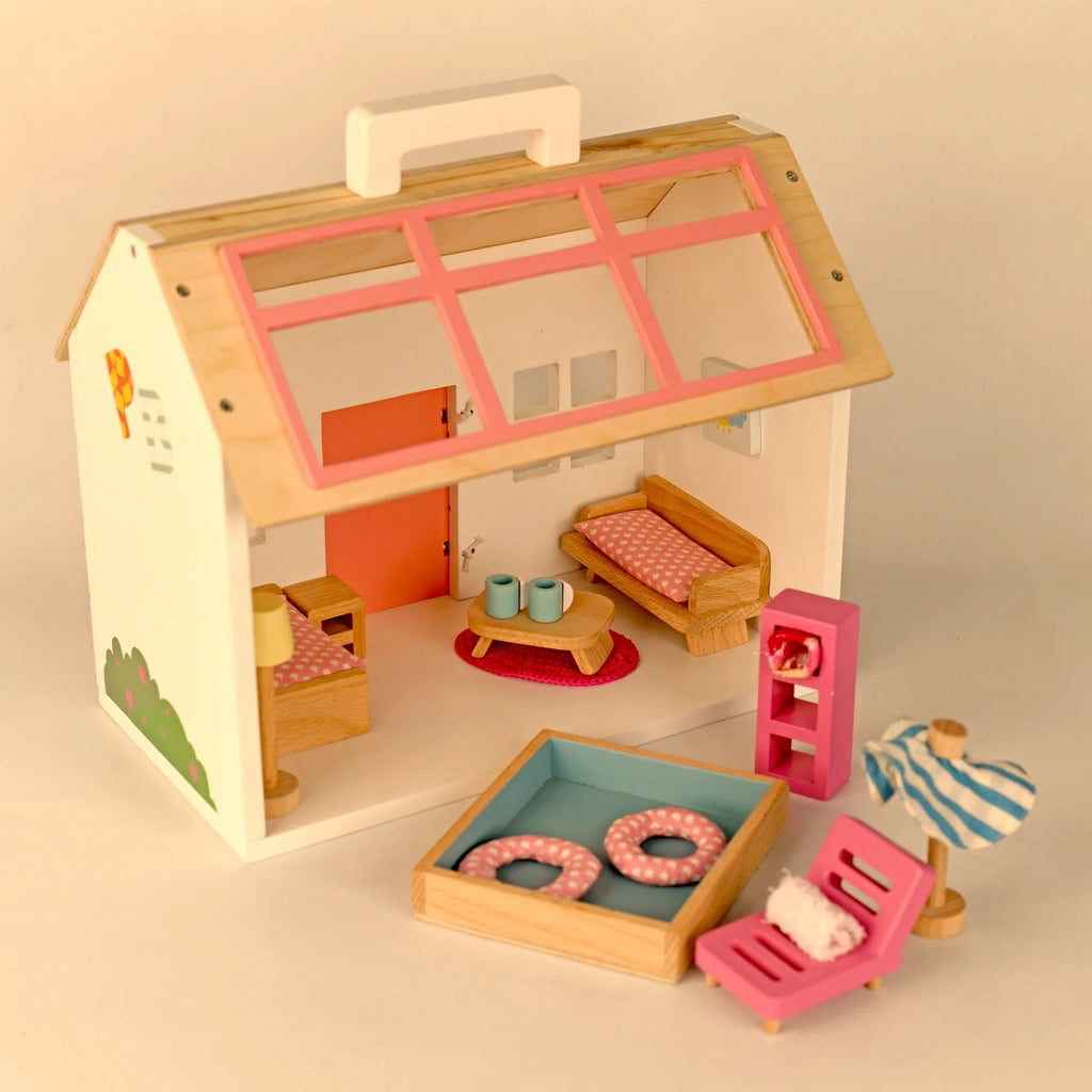 Playbox Pop’s Pool Side Villa – Mini Doll House - Tortoyse
