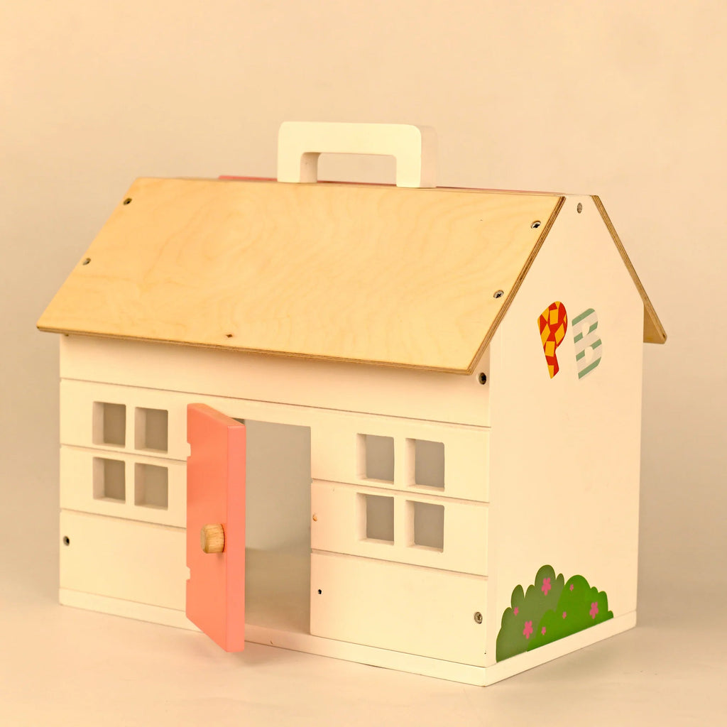 Playbox Pop’s Pool Side Villa – Mini Doll House - Tortoyse