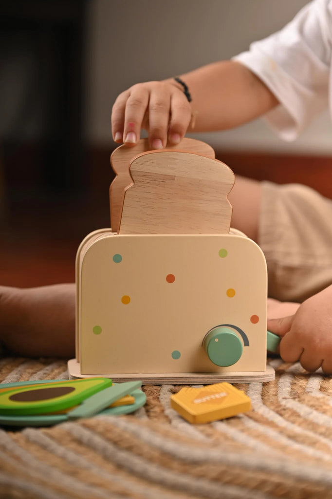 Playbox Roasty Toasty Wooden Toaster Kitchen Set - Tortoyse