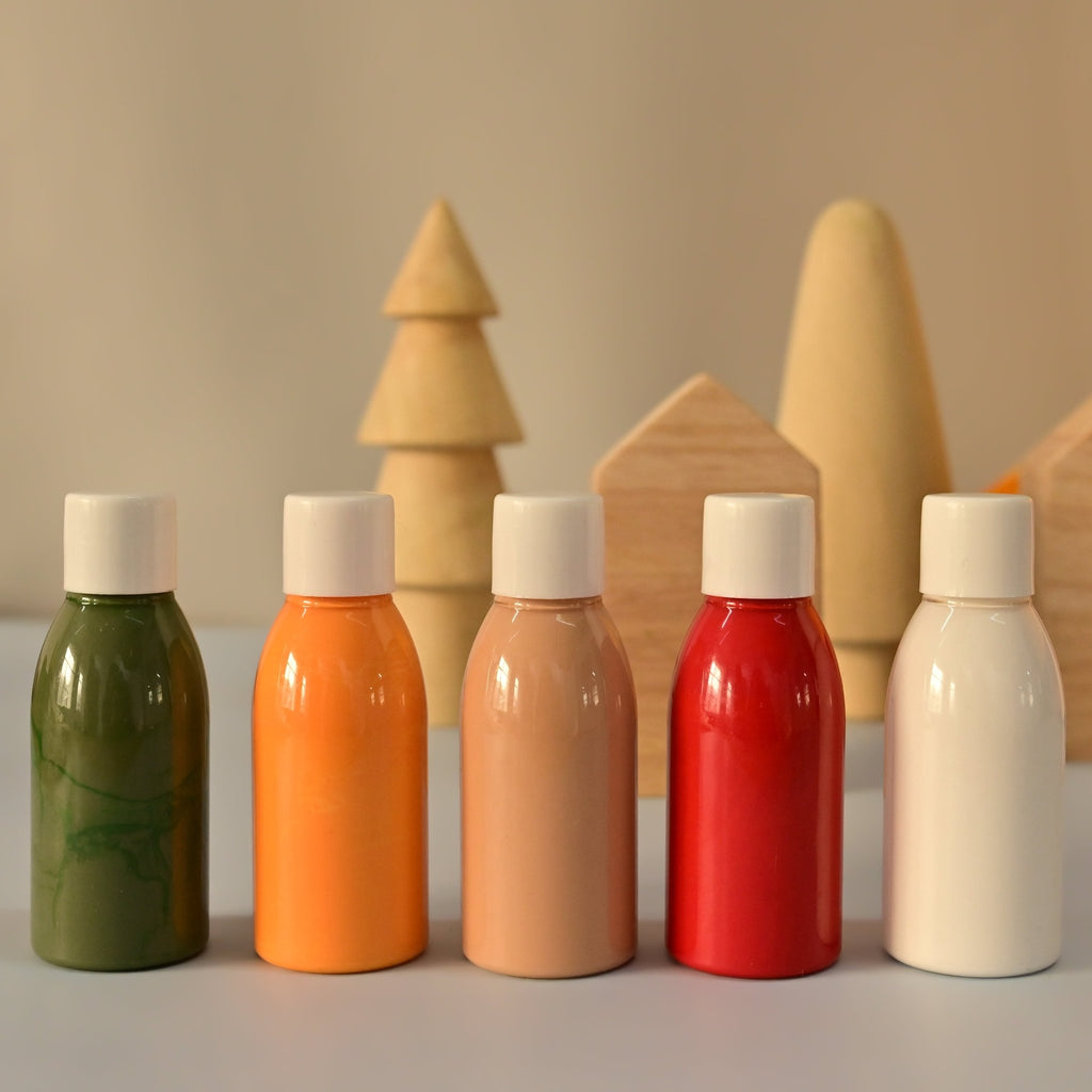 Playbox Wooden DIY Christmas Village Set – 2 Huts, 3 Trees - Tortoyse