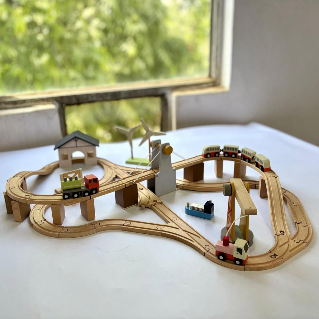 Playbox Wooden Track Bridge Ship & Station Playset - Tortoyse